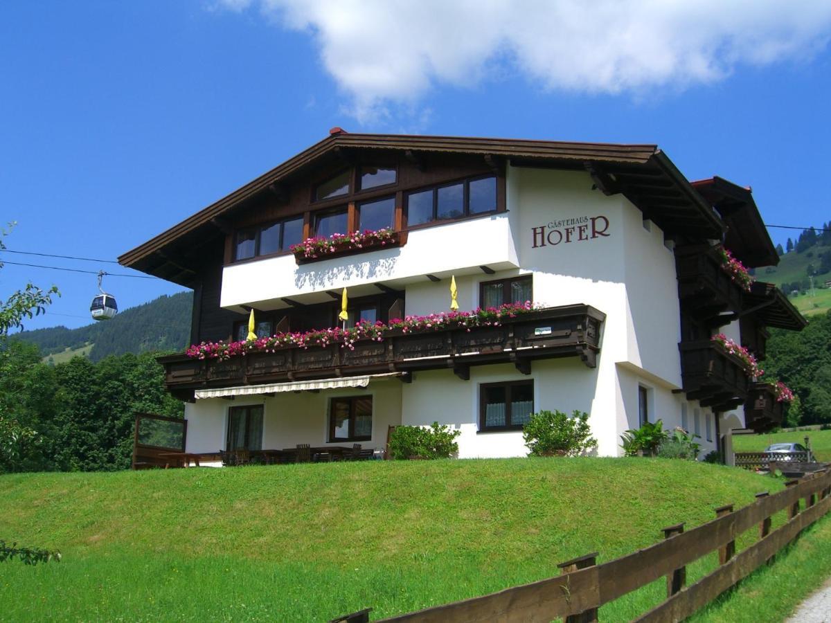 Gastehaus Hofer Apartment Brixen im Thale Luaran gambar